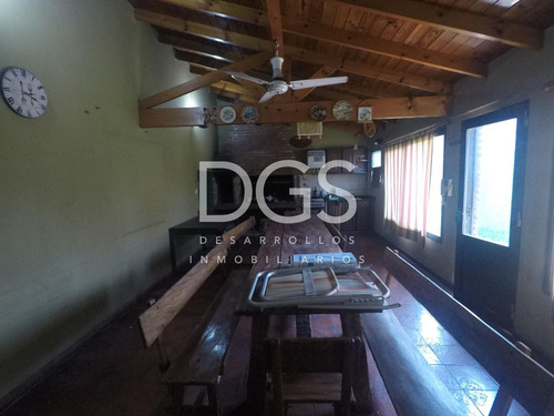 Casa 5 Ambientes En Venta En Banfield
