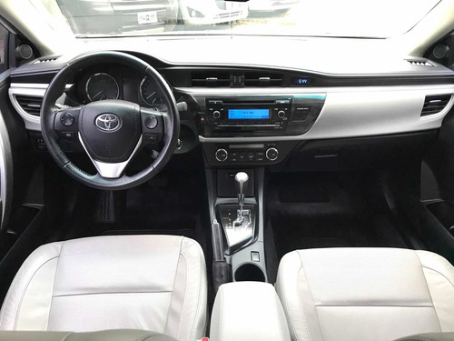 Imagen 9 de 15 de Toyota Corolla 2015 1.8 Xei Cvt Pack 140cv
