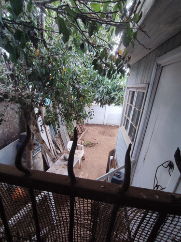 Vende Casa De 3 Dormitorios Y 1 Baño En Llolleo.