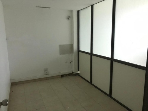 Local U Oficina, Amplio, Dos Plantas, Doble Ingreso - Centro