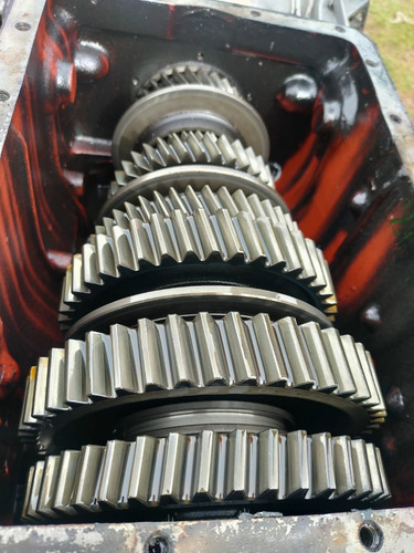 Transmisión Eaton 6 Velocidades Freightliner M2 Fl 70 (Usado)