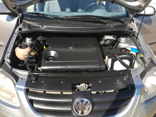 Volkswagen Suran Highline 1.6 2007