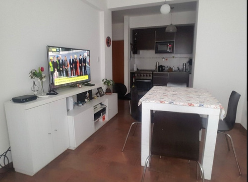 Venta - Departamento 2 Ambientes Con Cochera!