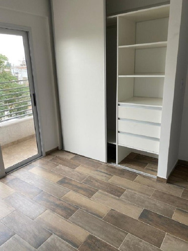 Imagen 13 de 18 de Departamento De 2 Ambientes C/ Balcon En Venta - Moron Centro