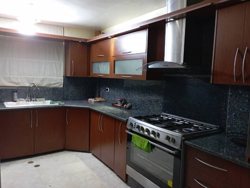 Town House En La Urb Villas Morichal / Tipuro Ve02-1737st-ecam