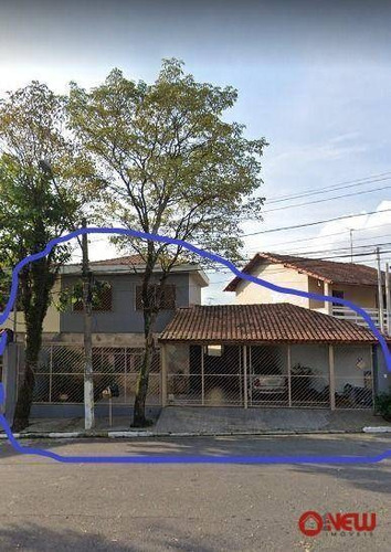 Imagem 2 de 11 de 3 Dormitórios, 2 Banheiros, Sala Com Sala De Jantar, Cozinha Grande Com Armários, Dispensa, Garagem 6 Carros, Varanda Com Churrasqueira, Lavander - So1023