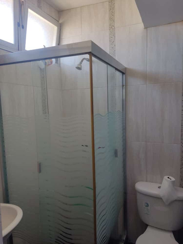 Imagen 6 de 19 de Apto Remodelado En Urb Playa Grande