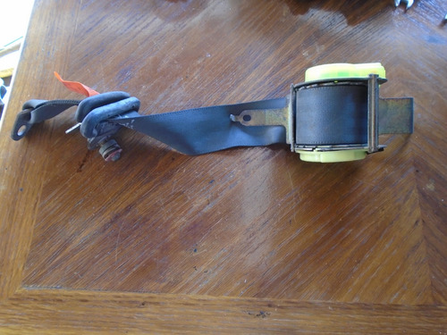 Vendo Cinturon De Seguridad De Suzuki Baleno, Año 1999