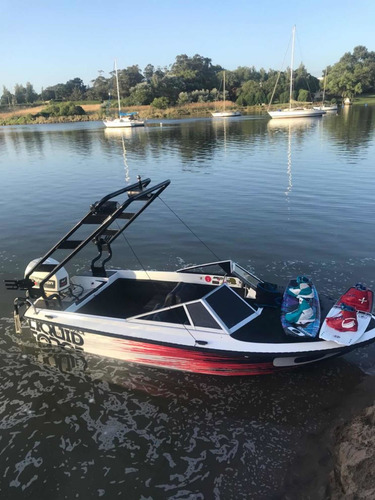 Imagen 1 de 5 de Lancha Wakeboard