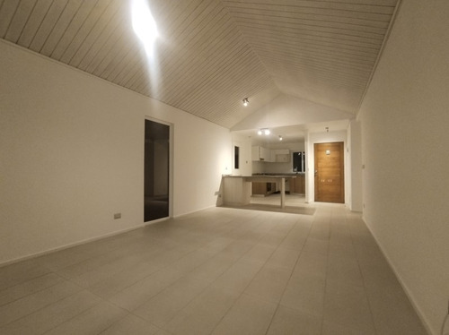 Arriendo Espléndida Casa En Condominio 3d/2b/3e, Limache.