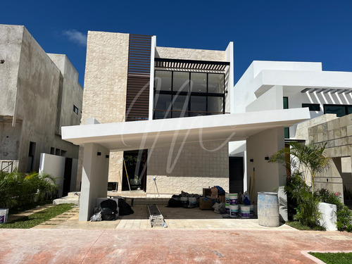 Casa En Venta En Cancun, Lagos Del Sol