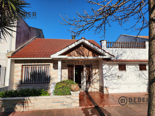 Venta Casa 4 Ambientes Con Garage, Parque Luro, Mar Del Plata