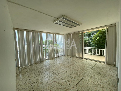 Oficinas En Renta En Col. Jardines