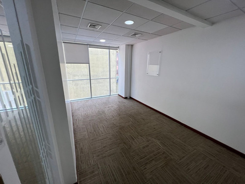 Imagen 17 de 22 de Excelente Oficina De 1.000 M2 En Arriendo/centro De Temuco