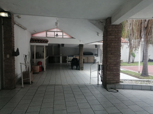 Imagen 7 de 14 de Casa Quinta Yerbaniz Santiago N.l.méxico Carretera Nacional