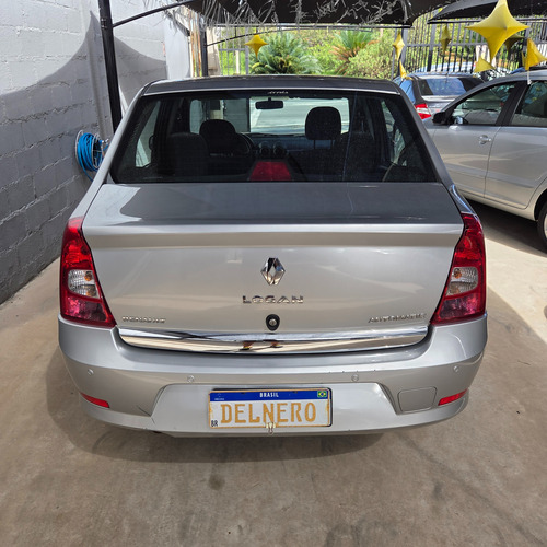 Renault Logan 1.6 16v Expression Hi-flex Aut. 4p
