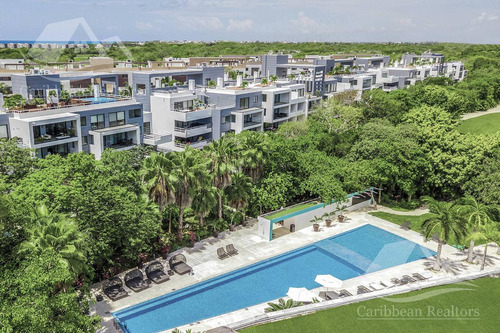 Departamento En Venta En  Playa Del Carmen Riviera Maya Alrz6492