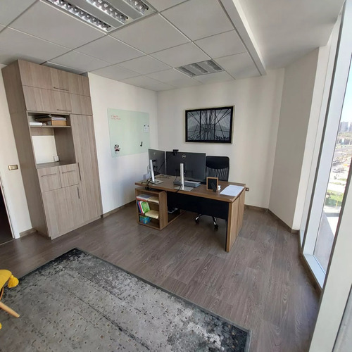 Se Vende Oficina Ubicada En Reñaca Norte