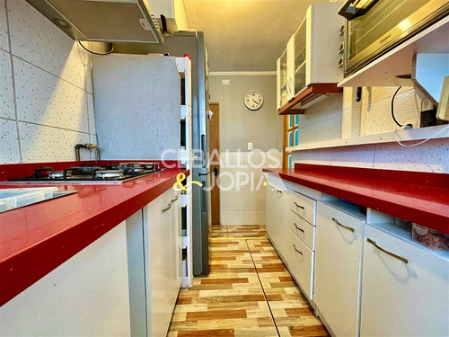 Casa En Venta De 7 Dorm. En Quilpué