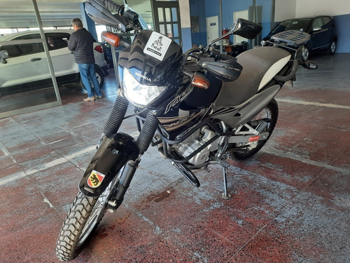 Imagen 1 de 12 de Honda Falcon 400