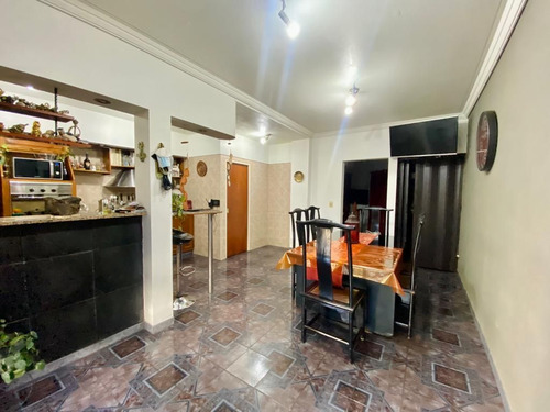 Casa En Venta En Mataderos