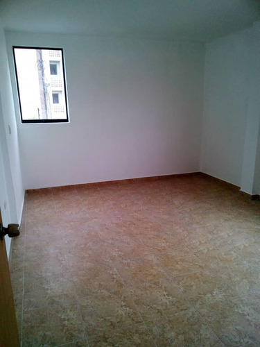 Imagen 8 de 14 de Thownhouse A Estrenar Naguanagua Conjunto De Solo 6 Th