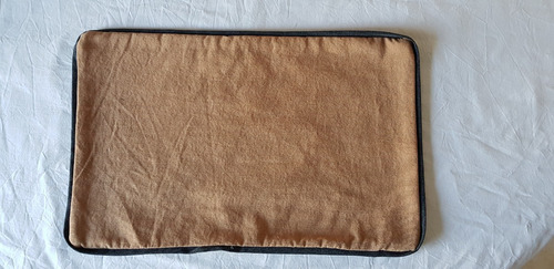 Funda De Almohadón 30x50 Tela Marron Claro Con Vivo Y Cierre