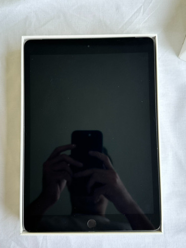 iPad Séptima Generación 128gb Con Datos Móviles. 2019 A2198