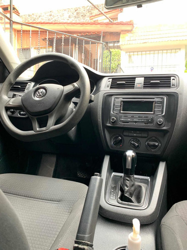 Imagen 8 de 11 de Volkswagen Jetta 2.0 Tiptronic At 2016
