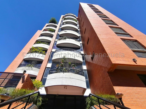 Kl Vende Espectacular Apartamento En La Urb. Nueva Segovia Barquisimeto #24-14082