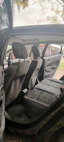 Ford Fiesta Kinetic 1.6 Design 120cv Titanium