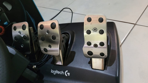Imagem 2 de 3 de Volante Logitech G29 Com Câmbio Driving Force Shifter Pc/ps4