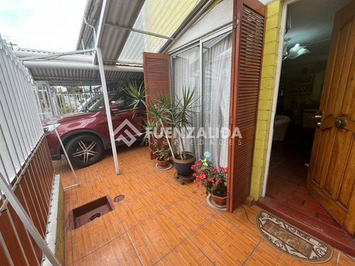 Casa En Venta De 2 Dorm. En Quilicura