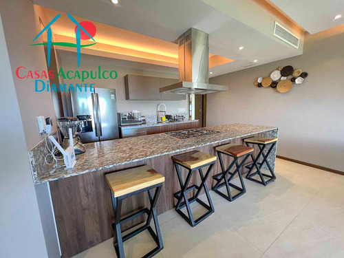 Cad La Isla Fiji Q6. Terraza Con Vista A Las Albercas Y Áreas Comunes