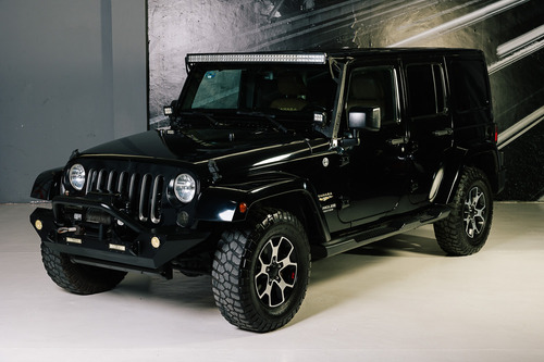 Jeep Wrangler 3.6 3p Sahara V6 4x4 At
