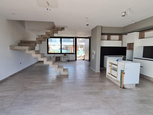 Imagen 10 de 23 de Casa - Duplex Chacra Del Norte