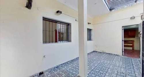 Venta. Ph En Villa Dominico Con Patio Y Parrilla.