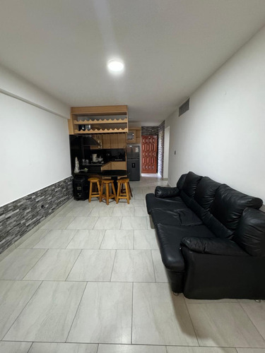 En Venta Apartamento En Tucacas, Caribbean Suite. Yb7263
