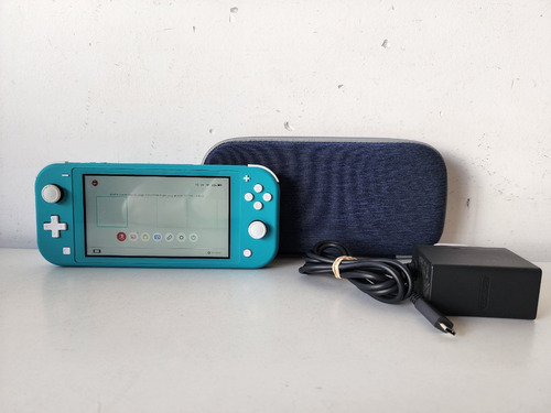 Nintendo Switch Lite Standard 32 Gb + Cargador Y Estuche