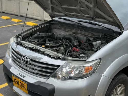 Toyota Fortuner 2.7l 4x2