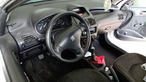 Peugeot 206 2007 1.4 Sensation Flex 5p