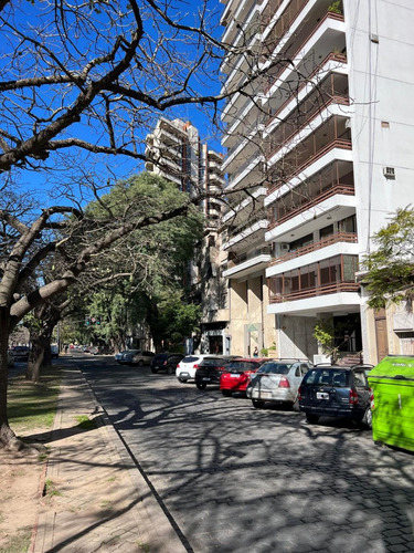 Venta. Departamento 3 Dormitorios. Vista Al Rio. Suite. Cochera. Baulera. Excelente Calidad. Retasado