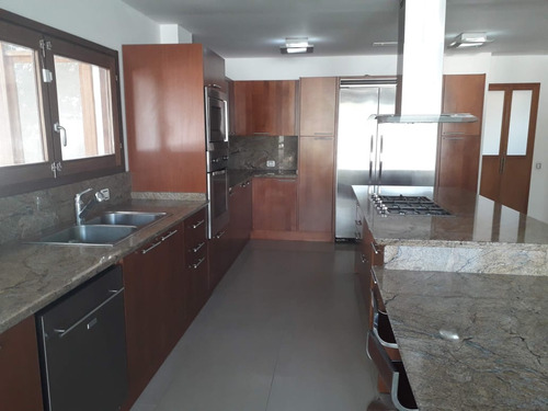 Villa Con Muelle En Alquiler,lecheria ,anzoategui