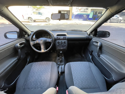 Chevrolet Corsa Classic 4ptas. 1.6 N Super
