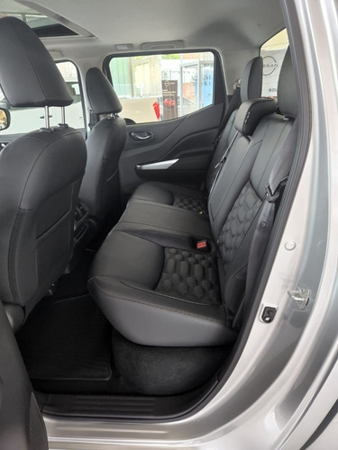 Imagen 14 de 25 de Nissan Frontier Platinum 4x4