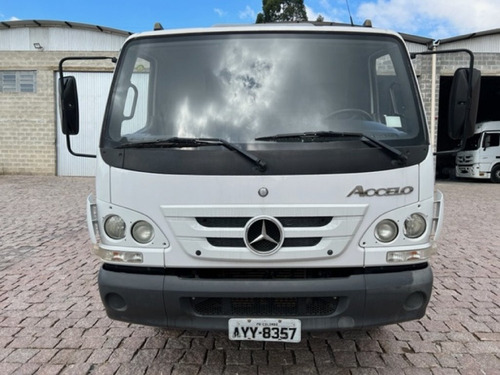 Imagem 4 de 14 de Mercedes-benz Accelo 815 2p (e5)