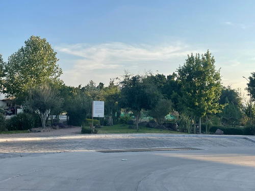 Terreno En Venta En Privada Santa Fe En Villas De Irapuato