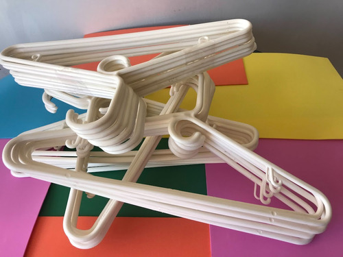 Ganchos De Ropas Tintoreria Lavanderia Closet Colgar Hogar (Usado)