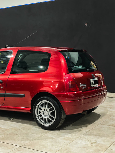 Renault Clio 2.0 Sport
