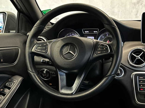 Imagem 14 de 15 de Mercedes-benz Gla 200